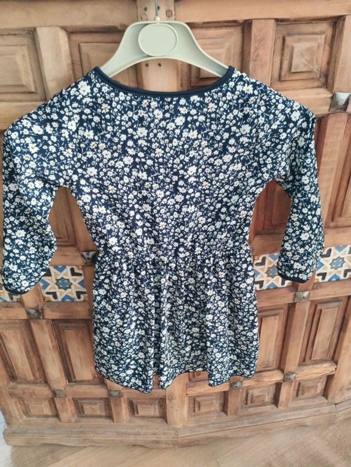 Robe 6ans - photo numéro 2