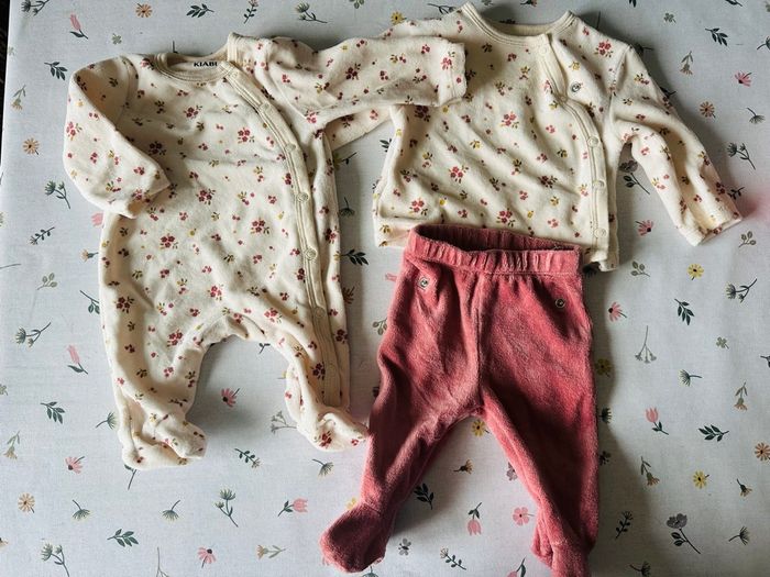 Lot pyjama et ensemble