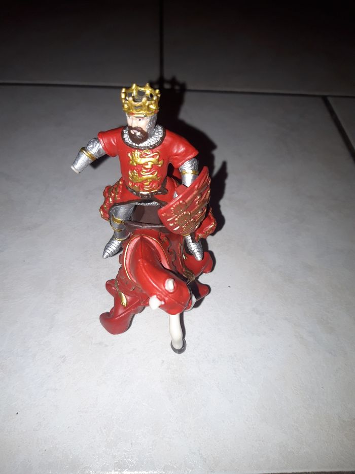 Chevalier avec son cheval