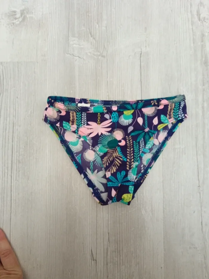 Maillot de bain 2 pièces 5/6 ans - photo numéro 4