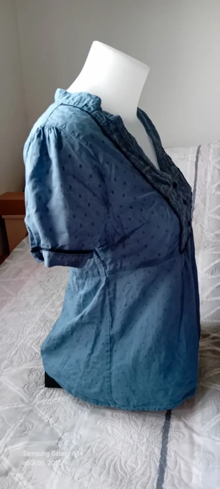 Blouse manches courtes col V avec boutons et broderies bleu femme 36 h&m - photo numéro 7
