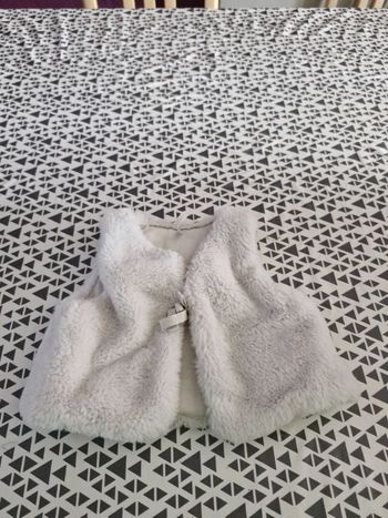 Boléro taille 6 mois