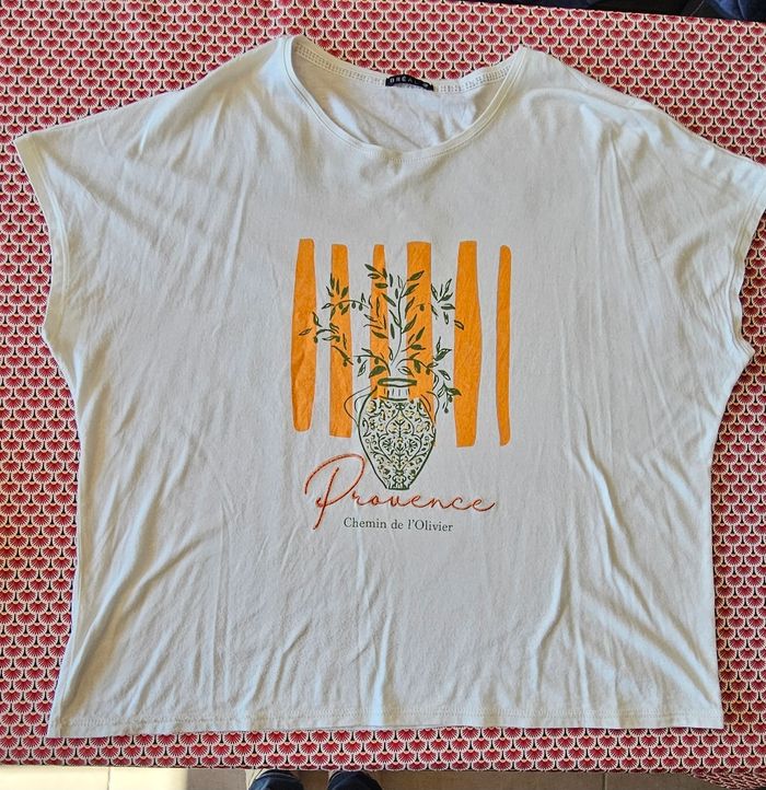 Tee shirt