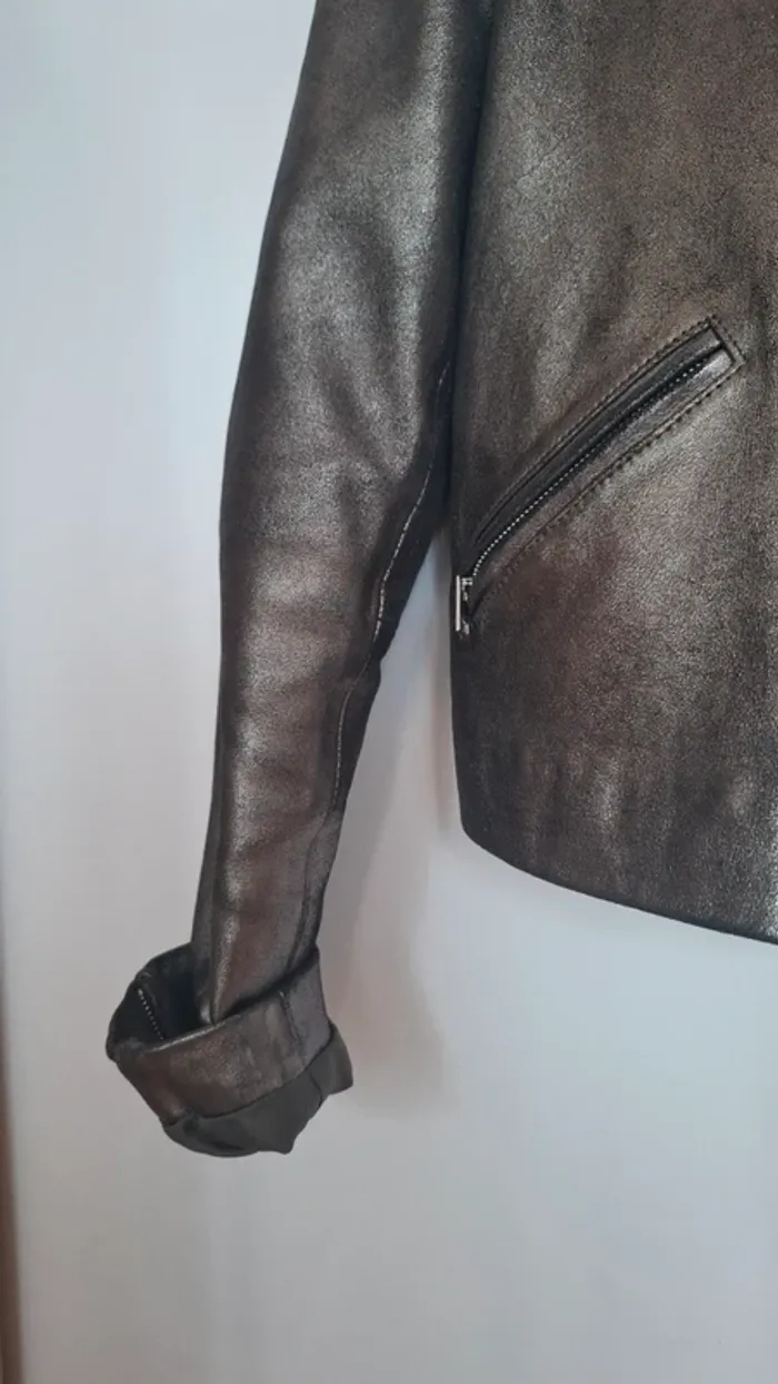 Perfecto en cuir véritable argenté irisé – Neuf – Claudie Pierlot – Taille 40 - photo numéro 4