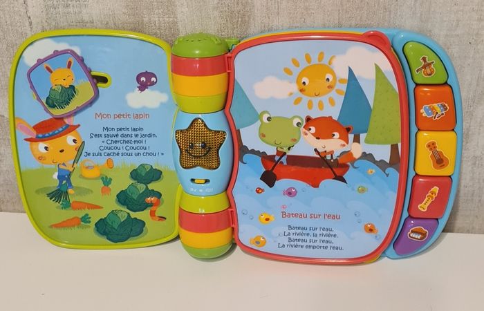 Livre histoire et musique - photo numéro 2