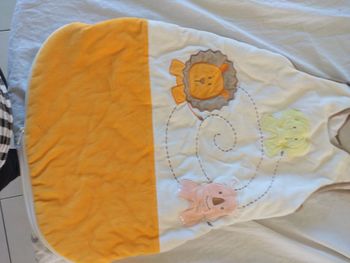 Gigoteuse et son entourage de lit