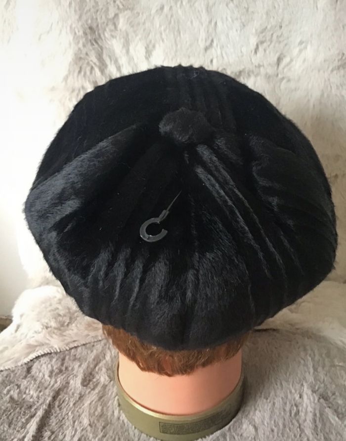 Béret noir fausse fourrure taille 57 - photo numéro 3