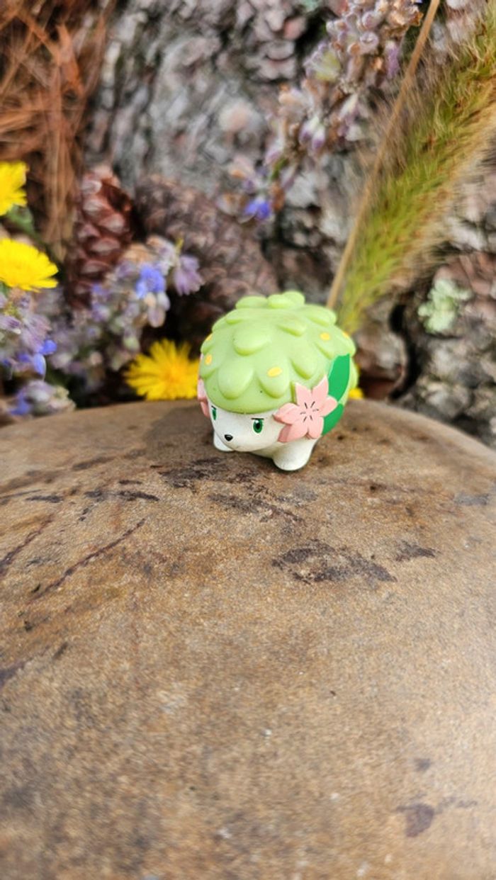 Super figurine Pokemon Nintendo finger puppet shymin