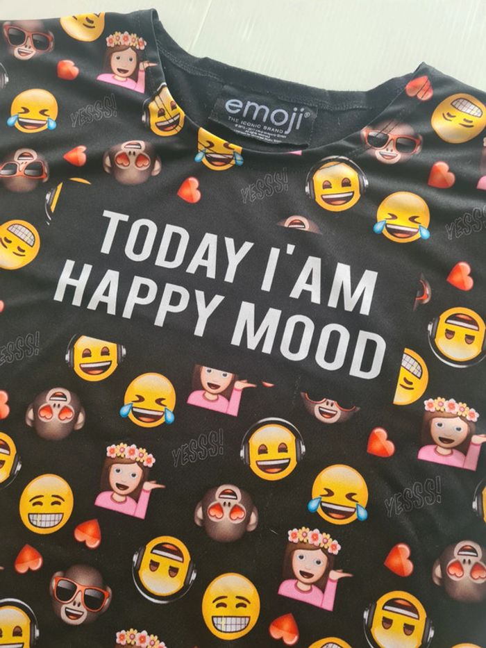 Tee-shirt Emoji bi-matière fille 12 ans peu porté - photo numéro 3