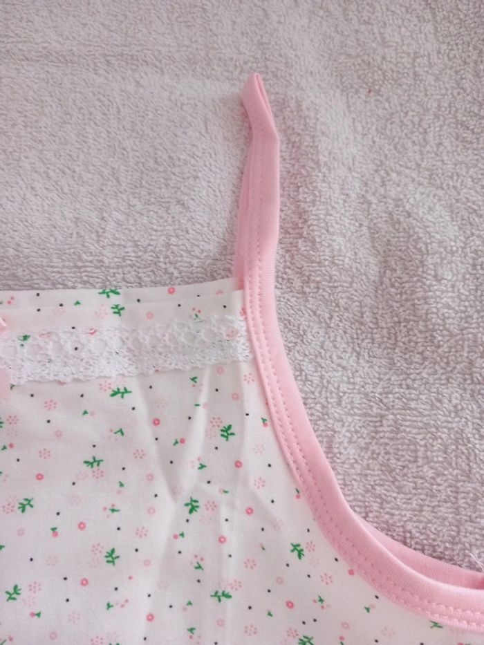 🚼Tee-shirt débardeur Neuf coton elasthan 8ans - photo numéro 5