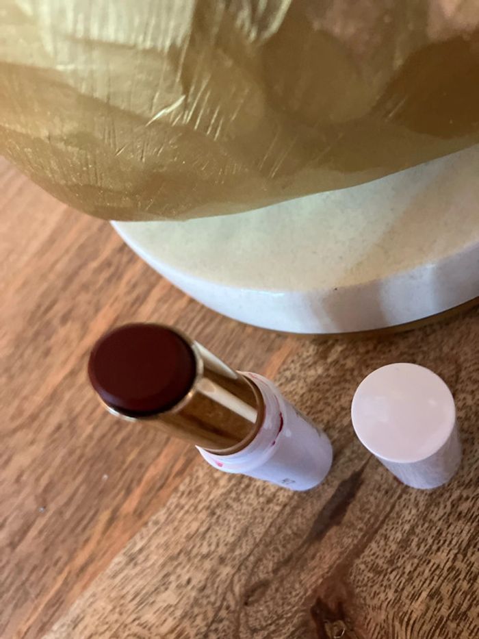 Marionnaud neuf lipstick rouge à lèvres essential neuf 2.7 ml - photo numéro 4