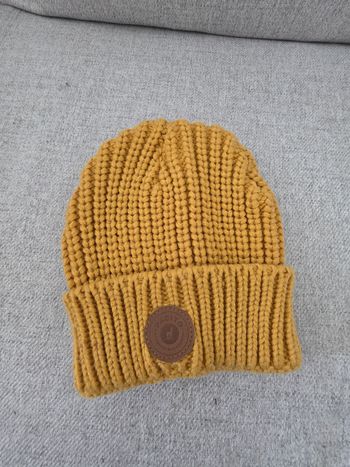 Bonnet moutarde taille S/M