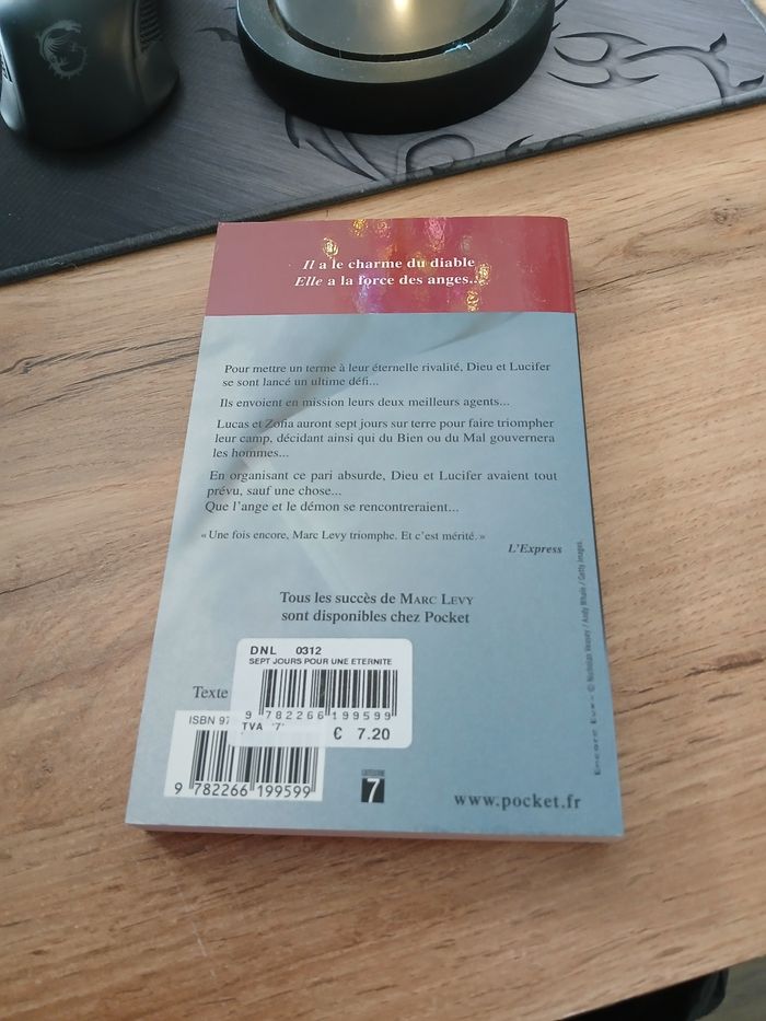 LIVRE SEPT JOURS POUR UNE ETERNITES DE MARC LEVY - photo numéro 2