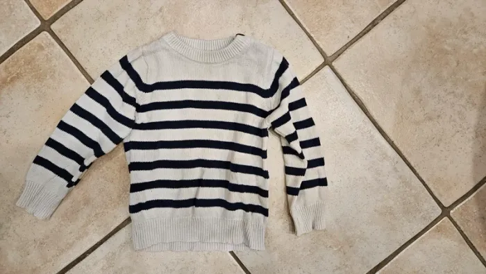 Pull 3 ans, Tissaia