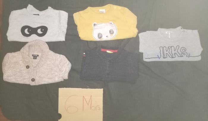 Lot pull gillet neuf