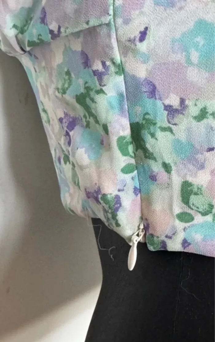 Blouse courte fleurie neuve - photo numéro 6