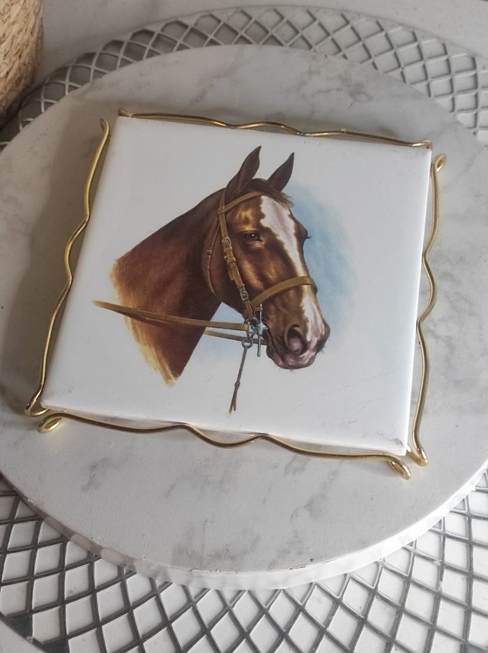 Dessous de plat gien décor cheval