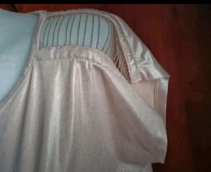 T-shirts rose pale qui brille taille 42/44 - photo numéro 4