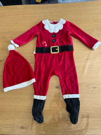 Pyjama de Noël + bonnet T 18 mois