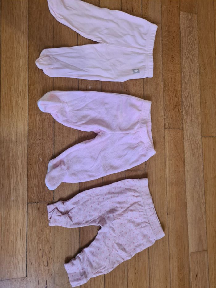 Lot de 13 vêtements bébé 0mois à 1 mois - photo numéro 3