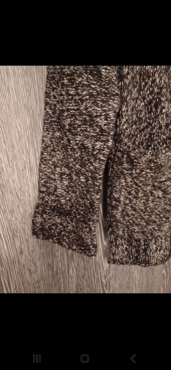 Gilet à capuche en maille avec boutons à enfiler - photo numéro 4