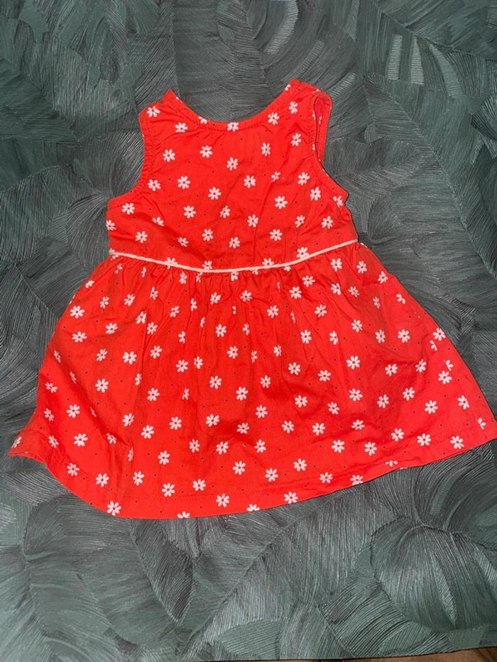 Robe rouge 3 mois