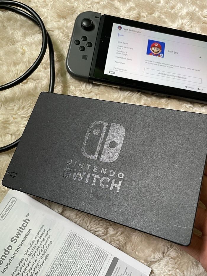 Nintendo Switch 32 Go - photo numéro 4