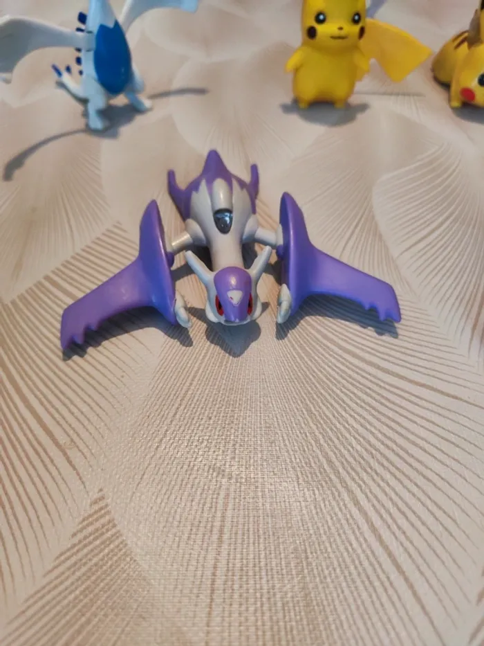 Lot figurines pokémon - photo numéro 3
