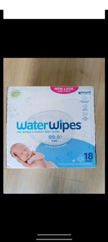 Carton de 18 paquets de lingettes waterwipes