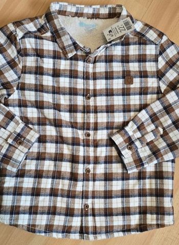 (Neuve non portée) 🏷💙💙Sur chemise 5ans garçon 💙🤩