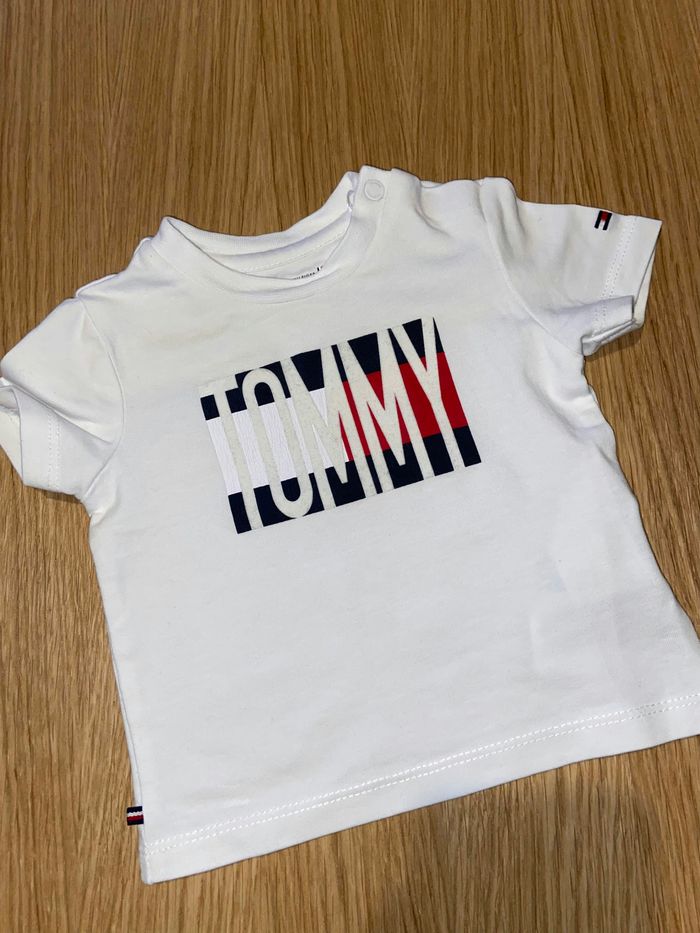 T-shirt tommy