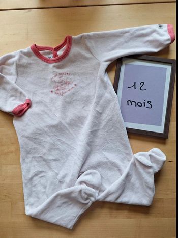 Pyjama pour fille taille 12mois très bon état
