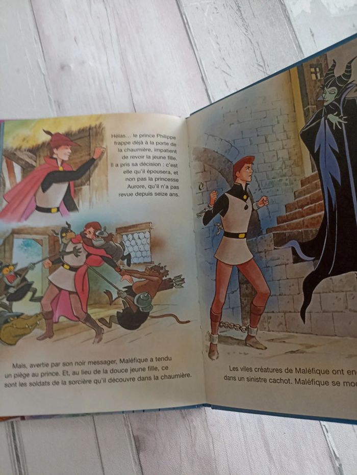 Livre Disney "la belle au bois dormant" - photo numéro 4