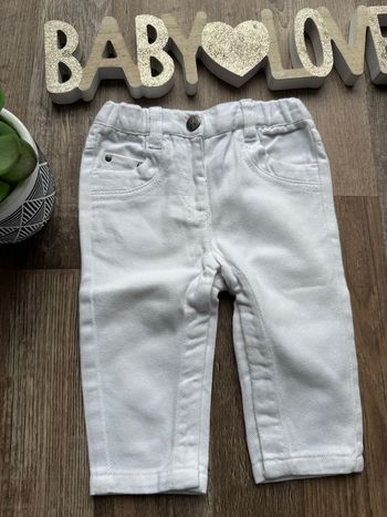 - Jean Kitchoun          - 6 mois - Très Bon état