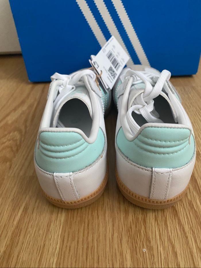 Baskets Adidas Samba pointure 31 1/2 - photo numéro 4