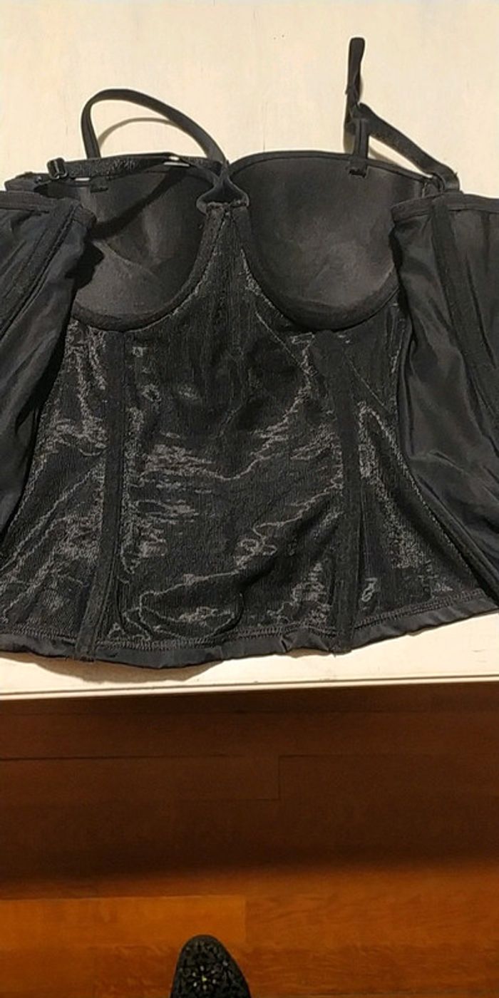 Bustier - photo numéro 4