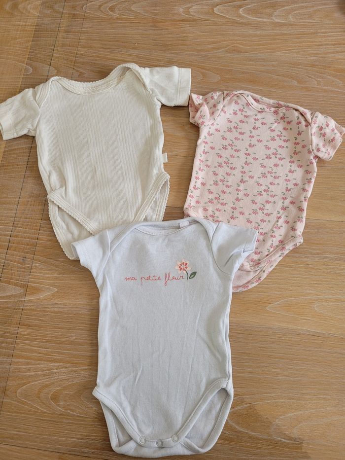 Lot bodies fille manches courtes