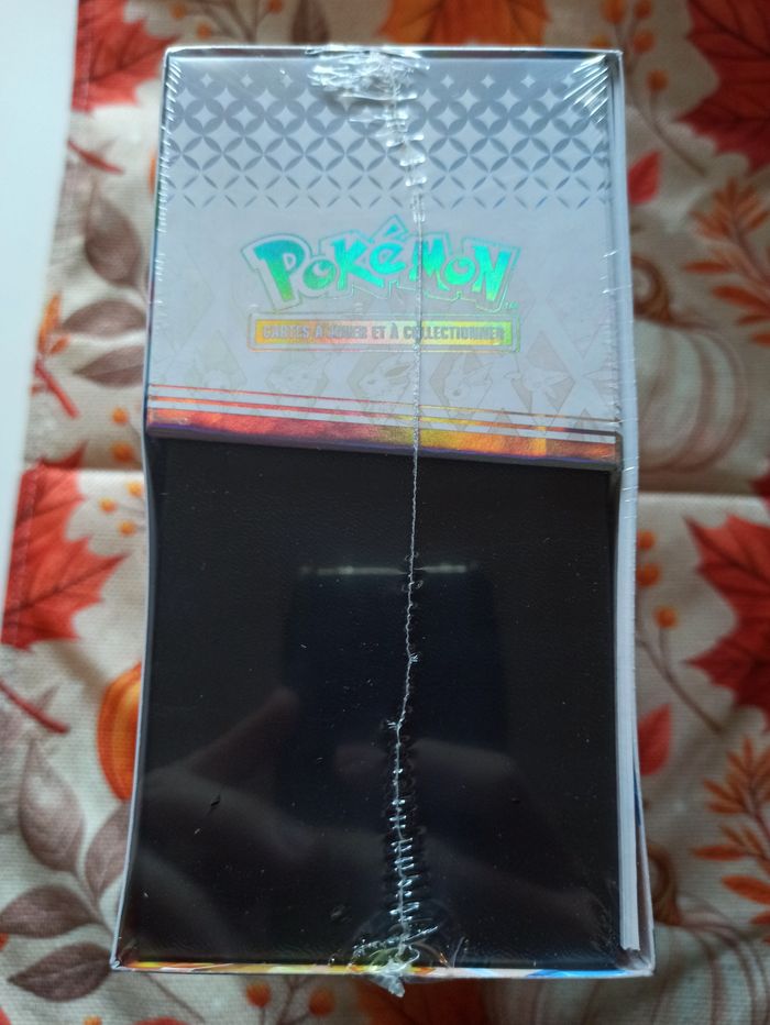 ETB Pokémon Évolution Prismatique - Neuf & Scellé ( Avec Défaut) - photo numéro 5