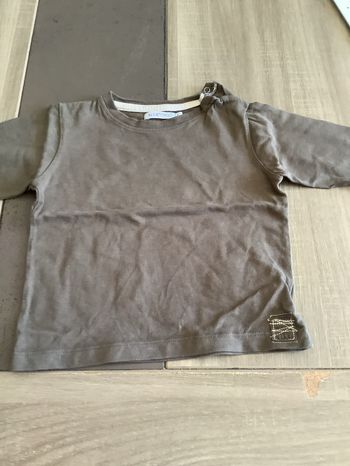 T-shirt manche longue taille 18 mois