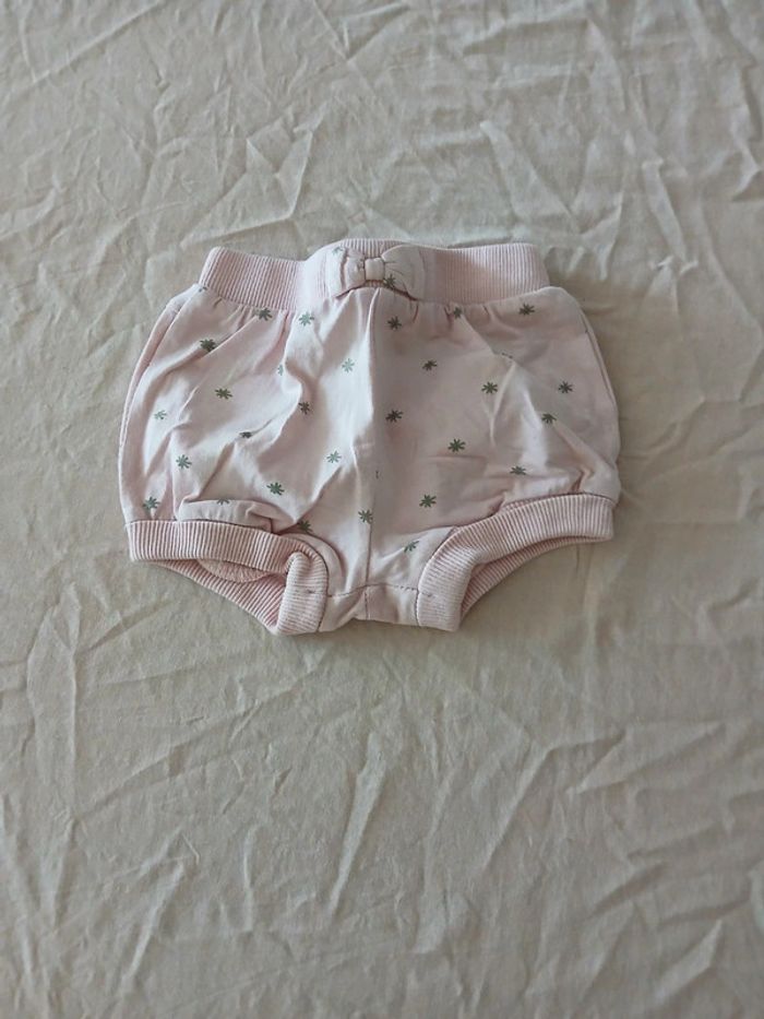 Short 6 mois