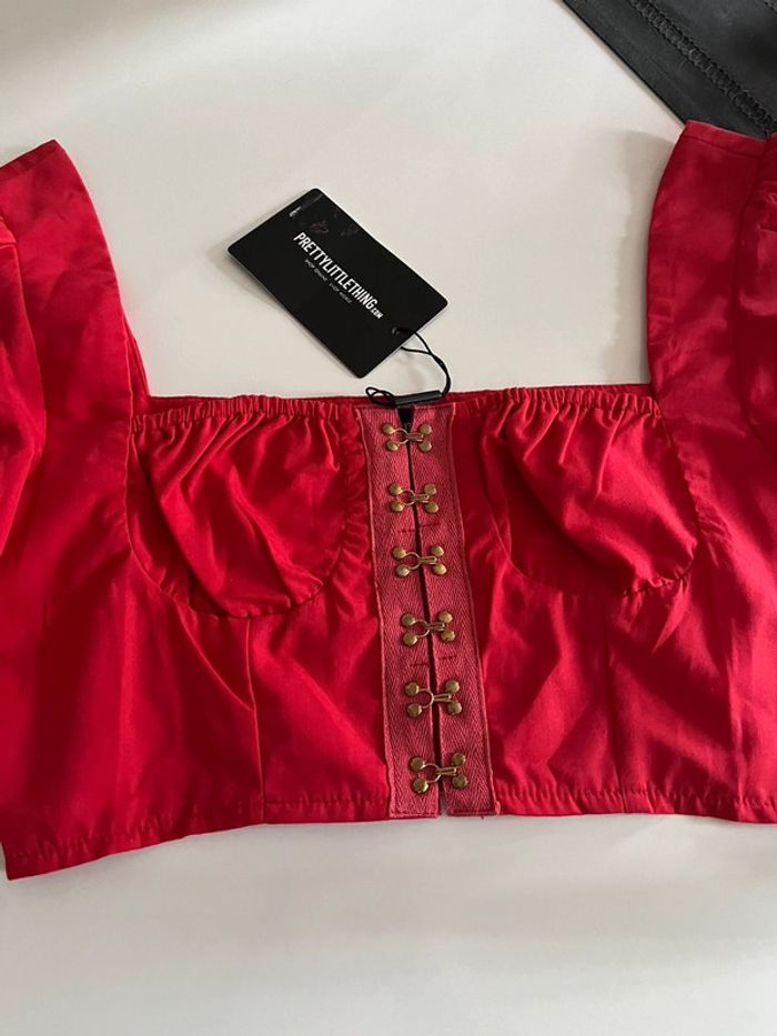 Crop top