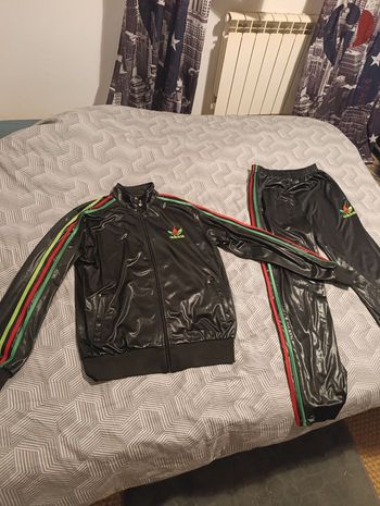 Ensemble adidas rare
