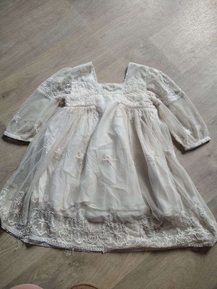 Magnifique robe tulle dos ouvert
