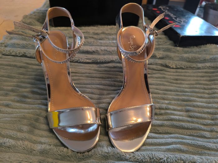 Sandales talon aiguille argenté T40 Rouge bijoux