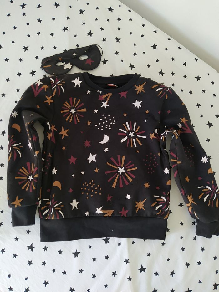 Pull tape a l œil 8ans