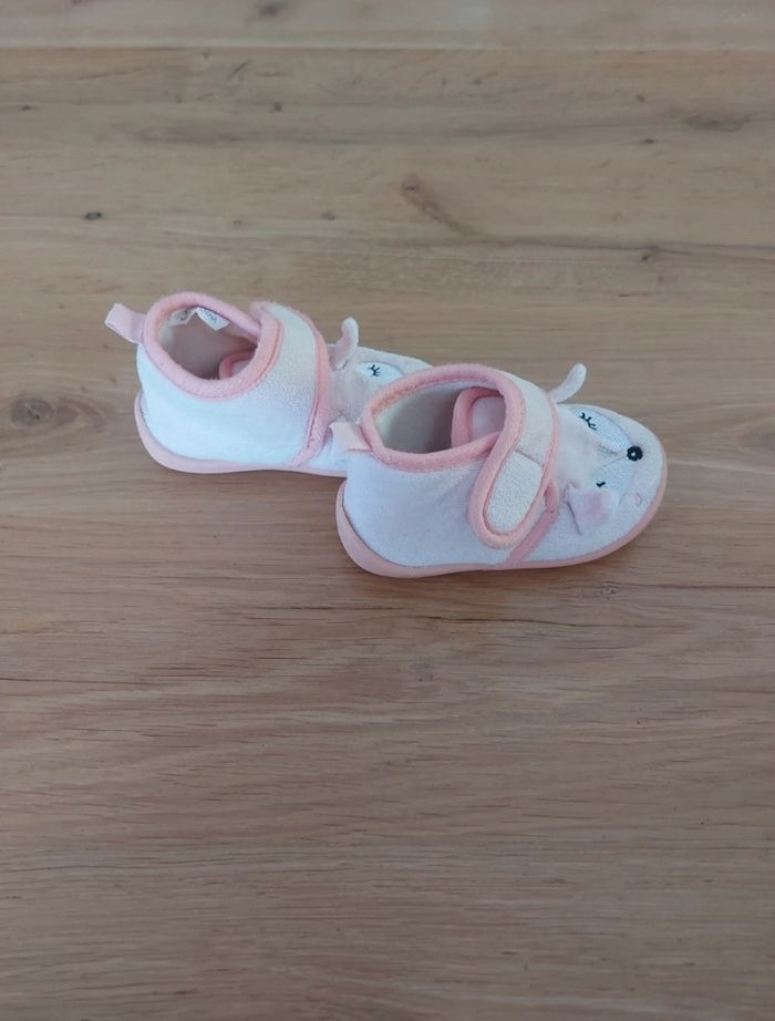 Chaussons. - photo numéro 2