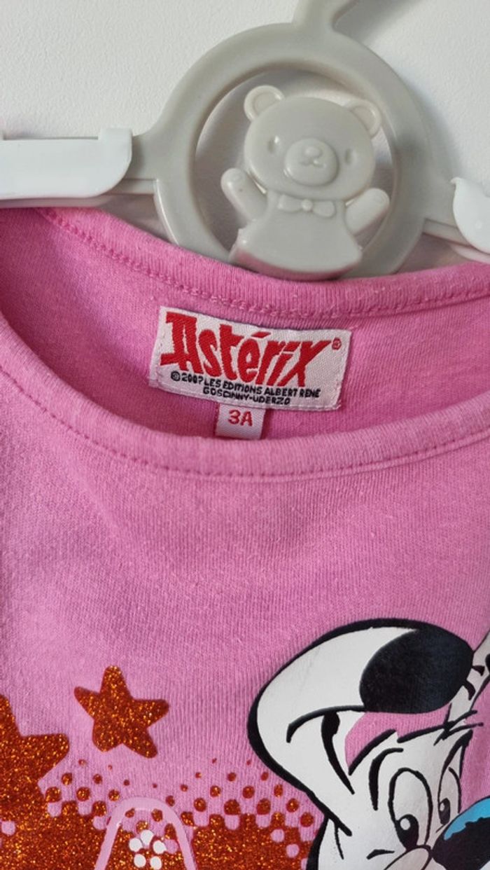 T-shirt rose astérisque idefix pailleté taille 3ans - photo numéro 2