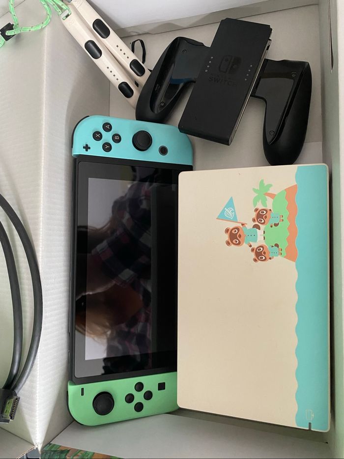 Nintendo switch édition animal crossing - photo numéro 2