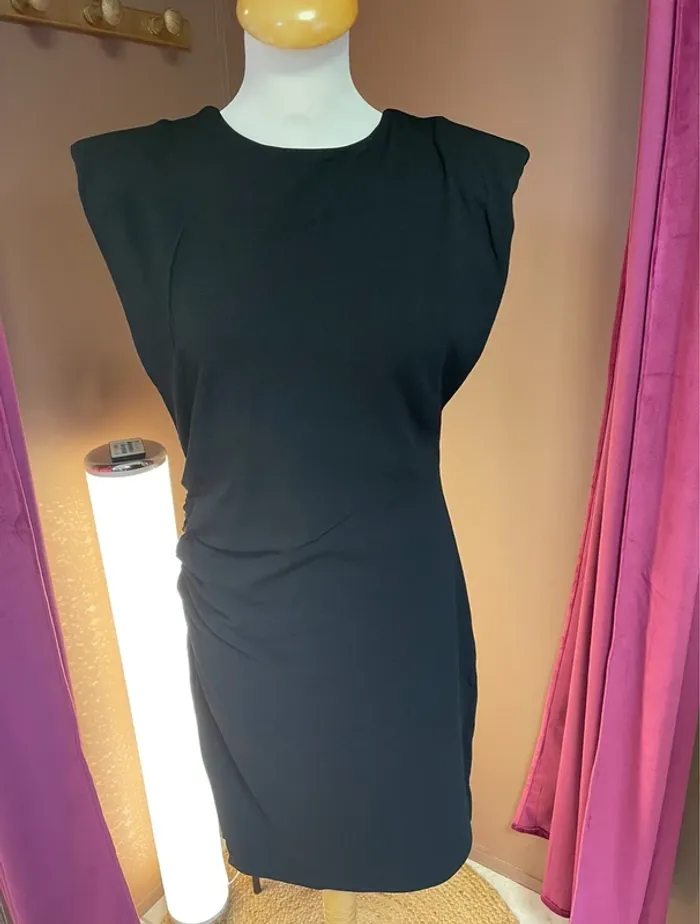 Robe noire Ichi décolleté dans le dos S