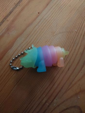 Porte clé en plastique forme de dinosaure